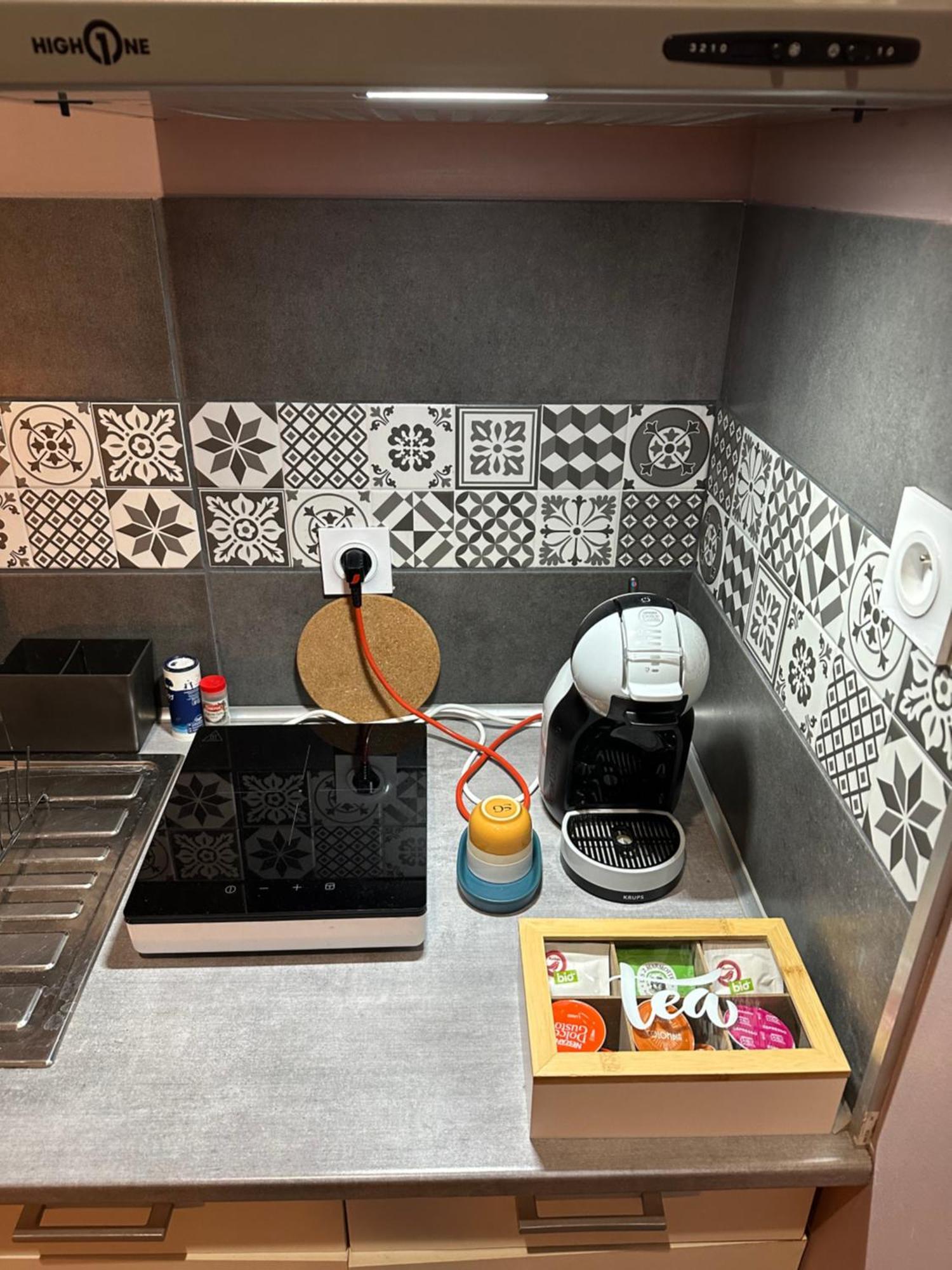 La Tiny : Adorable Petit Studio /Parking Gratuit. Angoulême Esterno foto